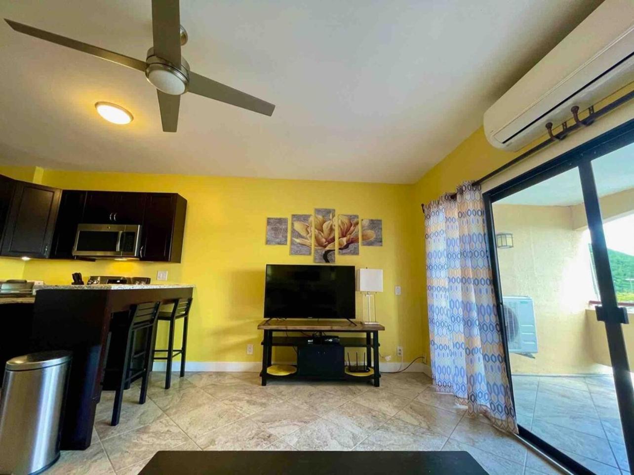 Couples Getaway 1Bed 1Bath Condo In Red Hook Nazareth Esterno foto